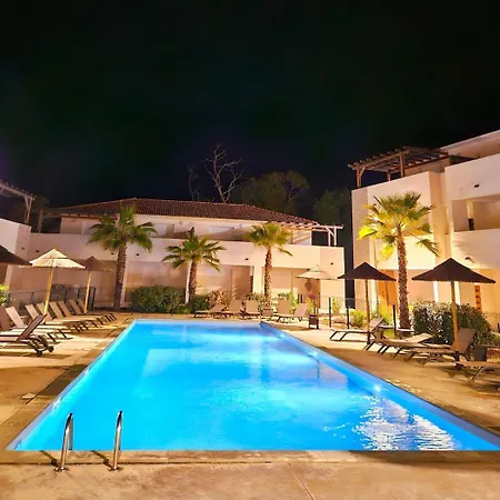 Exceptionnel - T2 Neuf Pieds Dans L'eau Avec Piscine Chauffee Apartamento *